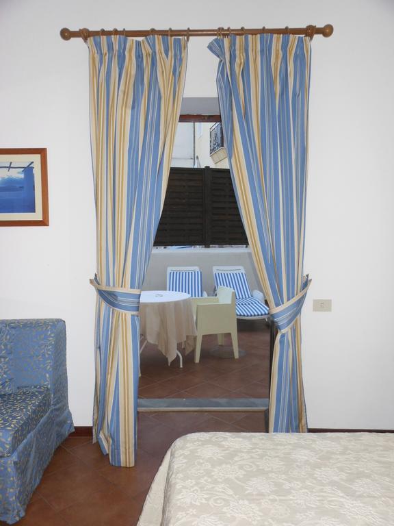 Hotel Villa Meligunis Lipari  Rom bilde